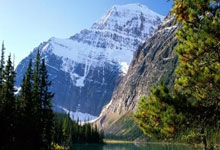 国米拜仁德甲6分领跑不稳+将迎欧冠大战+后防主力伤遍.